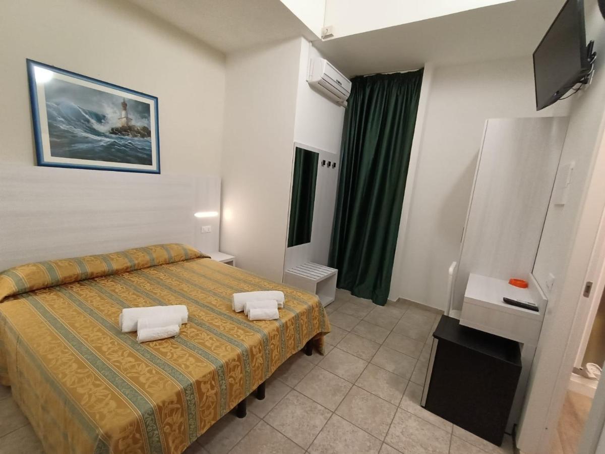 Hotel Zeus Lido Di Classe Room Only Eksteriør bilde