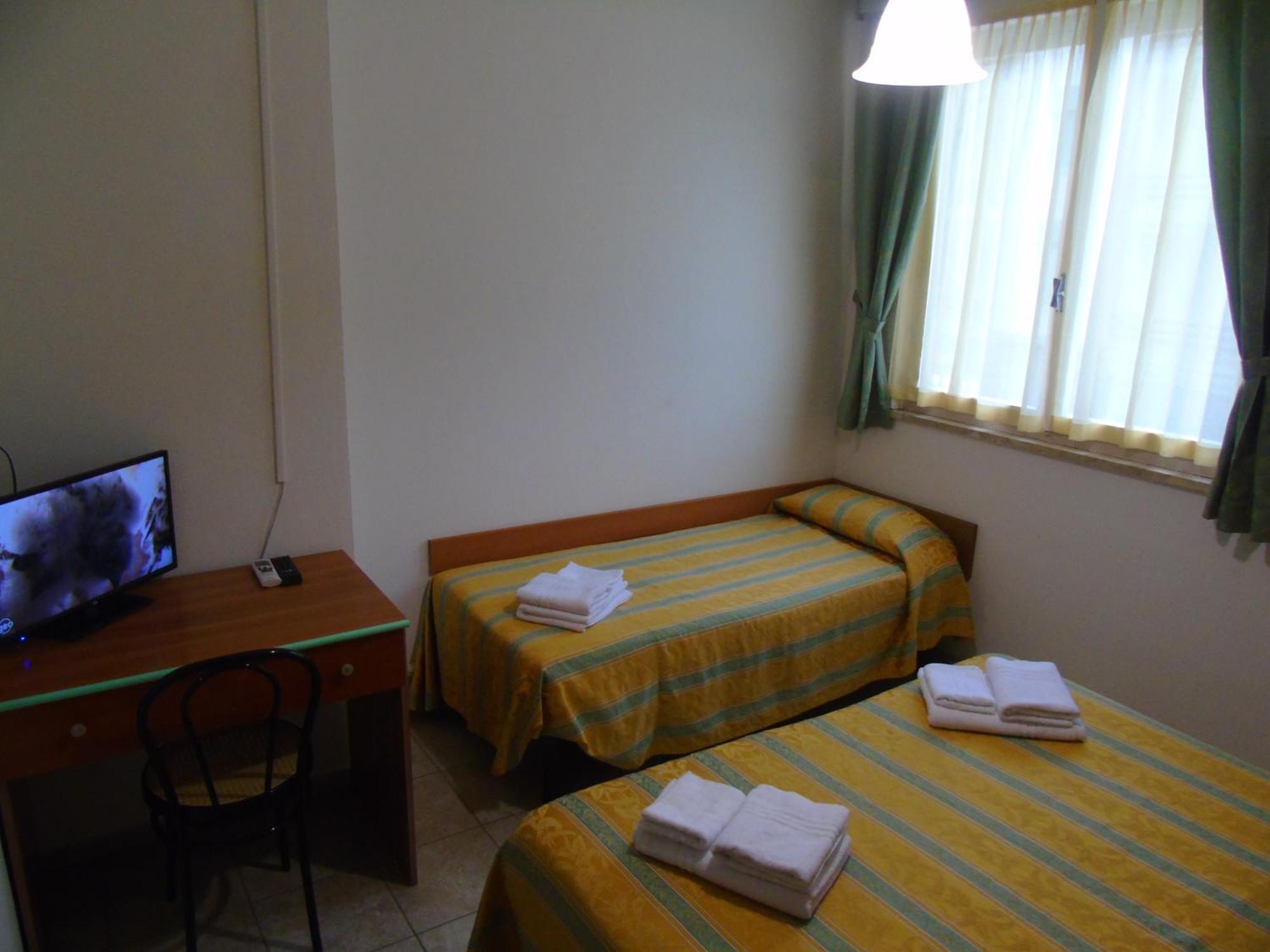 Hotel Zeus Lido Di Classe Room Only Eksteriør bilde